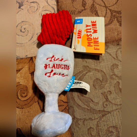 Bark Wine Toy - Picture 1 of 3